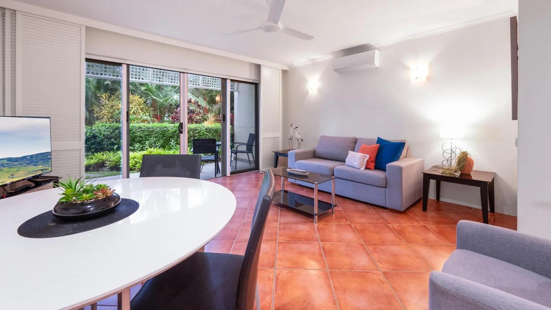 Marlin Waters Beachfront Apartments Palm Cove 4*,