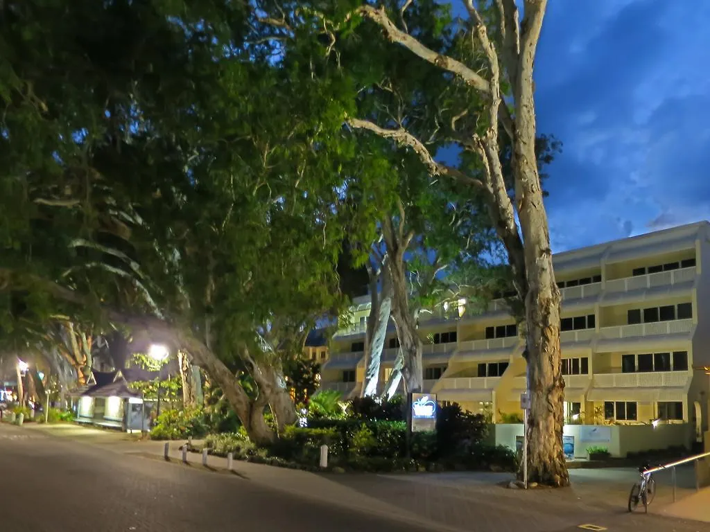 Aparthotel Marlin Waters Beachfront Apartments Palm Cove