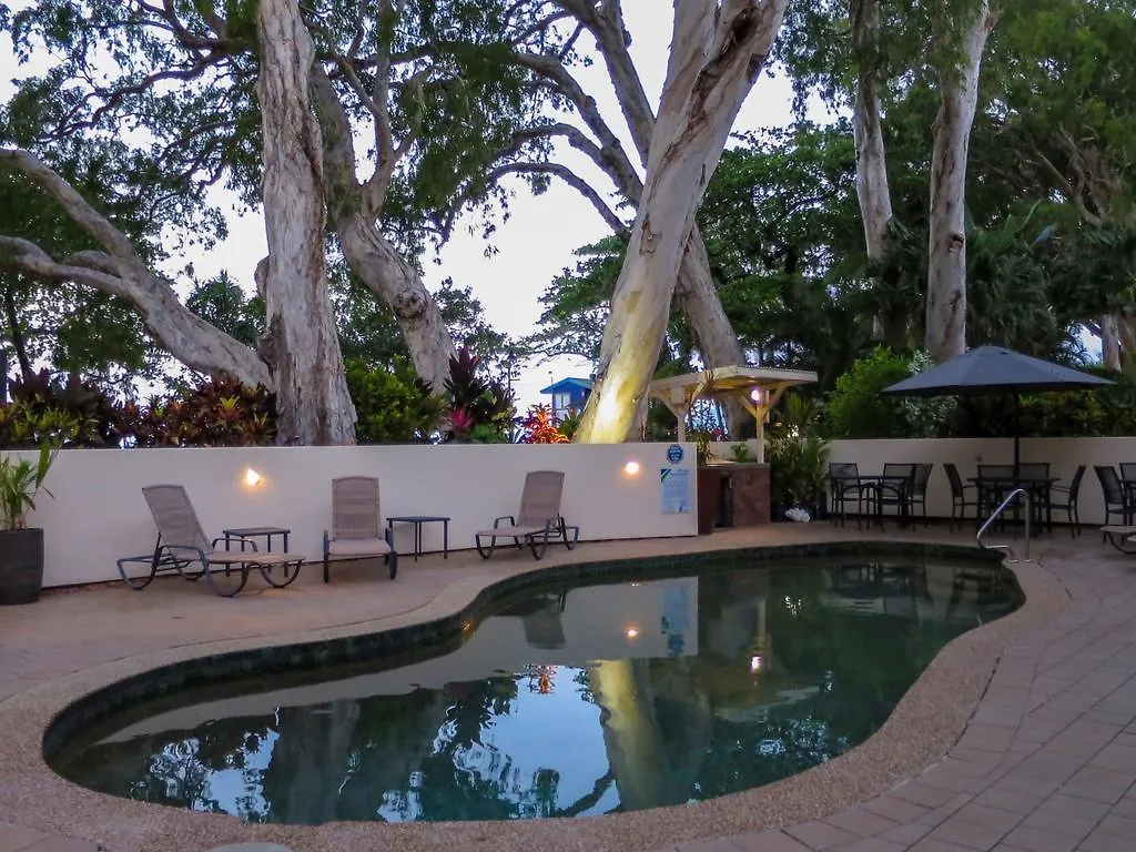 Marlin Waters Beachfront Apartments Palm Cove
