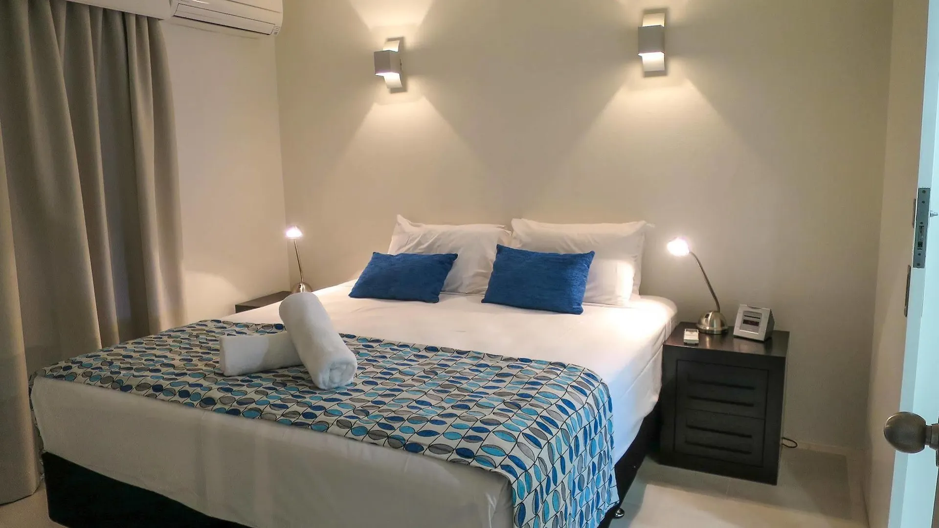 Marlin Waters Beachfront Apartments Palm Cove Australia